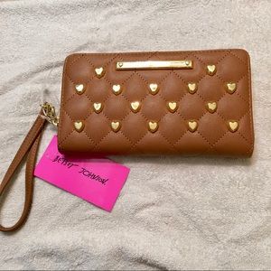 BETSEY JOHNSON Cognac ZIP AROUND CLUTCH WALLET